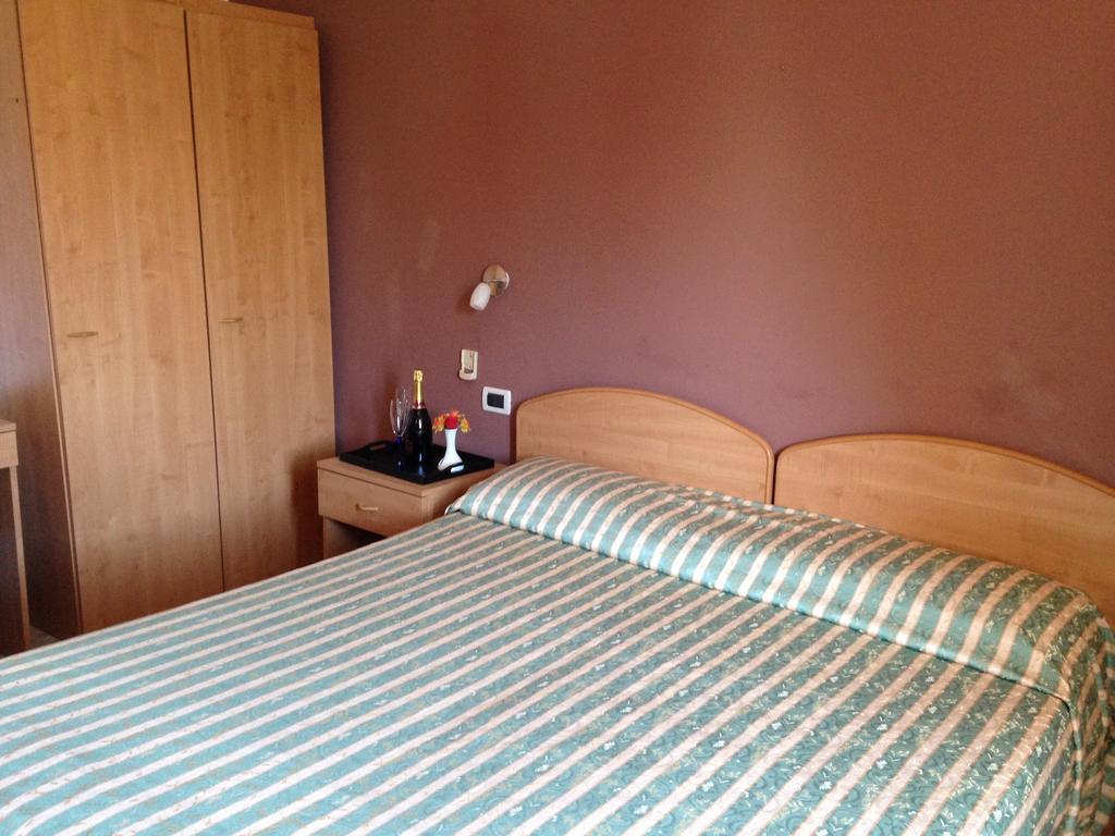 Hotel Belvedere LMP Стая снимка